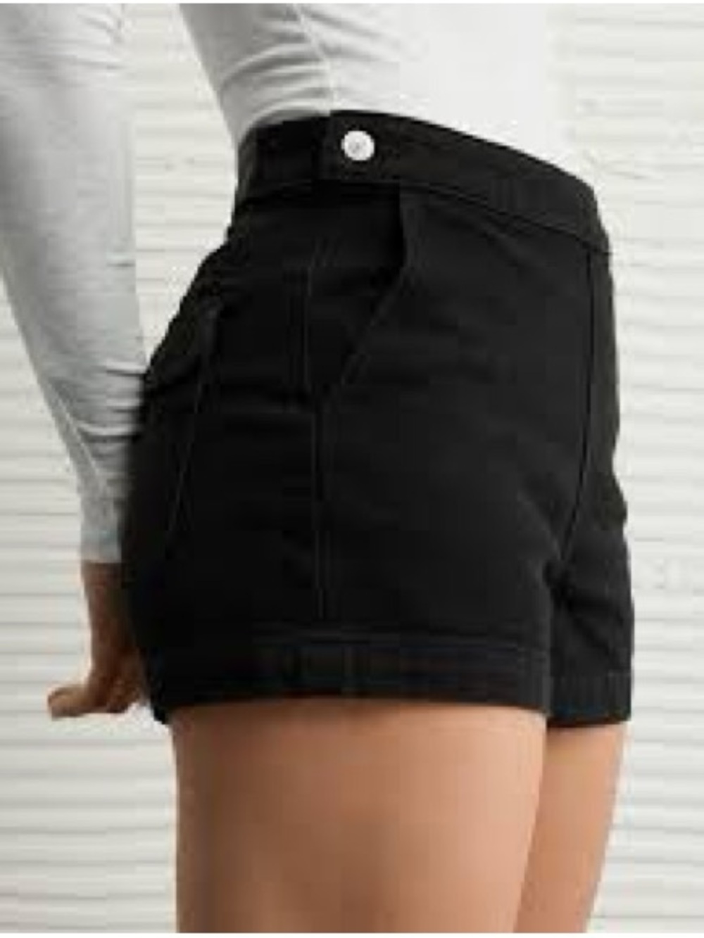 NWT American Eagle Outfitters Black SIDE ZIP Women's Shorts SIZE 2
